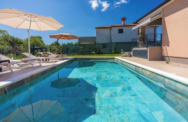 Villa Daris (V9801-K1) - Nedescina