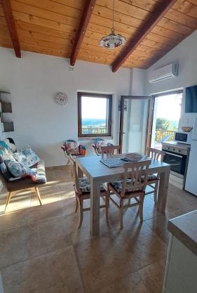 Villa DEA
