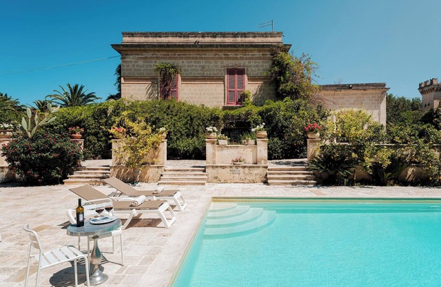 Villa dei Glicini 8+2, Emma Villas