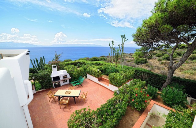 Villa del Golfo, amazing sea-view