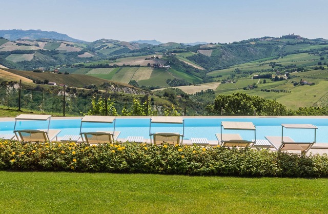 Villa delle Rose mit Pool in den Hügeln des Piceno, 20 Minuten von den Stränden von Cupra Marittima