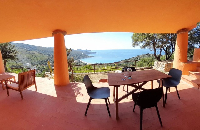 Villa del Nuraghe with sea view
