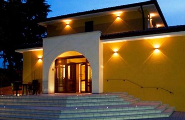 Villa Del Poeta