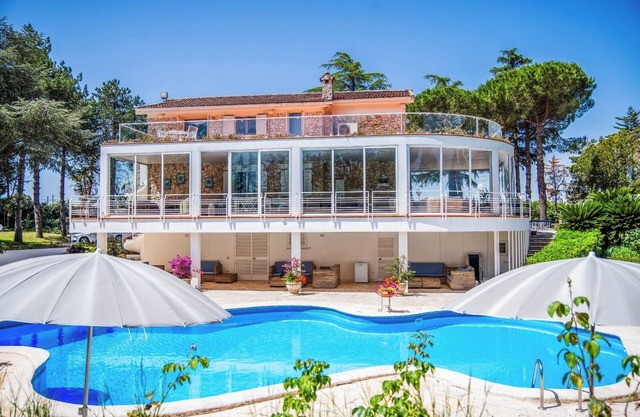 Villa del Sole: Luxusvilla mit privatem beheiztem Pool