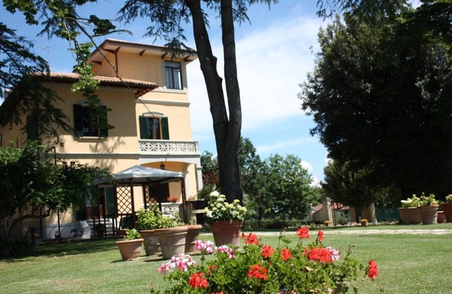 Villa DEL VADO liegt in der Nähe von Monte San Savino nur 12 Kilometer von Arezzo, 65 km von Siena u