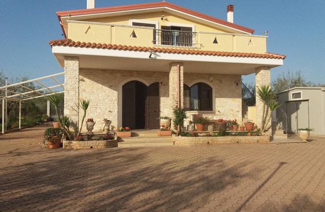 VILLA DI CAMPAGNA 3 km vom Stadtzentrum entfernt