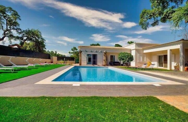 Villa Domingos - Beautiful garden, close to beach and park