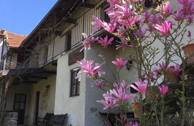 Villa Dona Tella; Ferienhaus Italien, Piemont, Cessole,