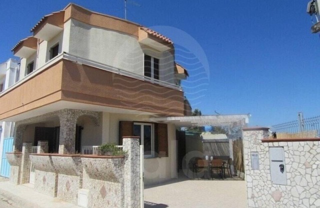 Villa Due Mari nur 20 Meter vom weißen Strand von Torre Lapillo
