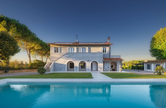 Villa Edoardo 9, Emma Villas