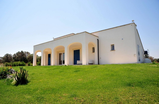 Villa 'Elegante A Otranto' mit gemeinsamer Terrasse, WLAN und Klimaanlage