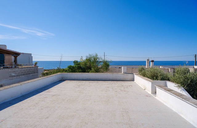 Villa "Elena" mit Meerblick, Terrasse & A/C