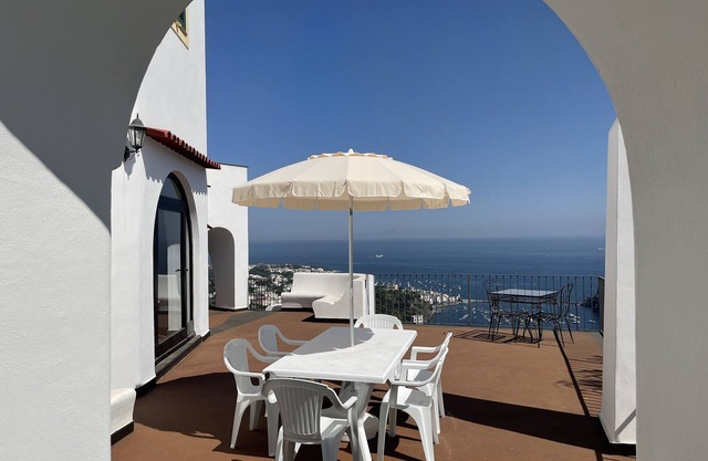 Villa Elios - luxuriöse Villa mit wunderschönem und einzigartigem Panorama.