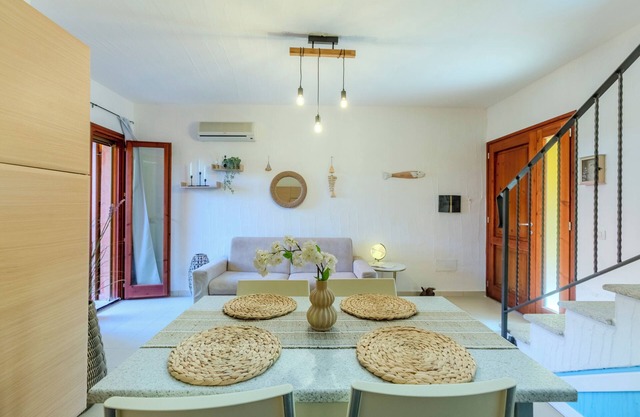 Villa Emerald, private compound swimming pool