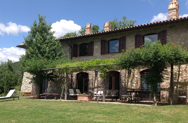 Villa Eralda, just 2 kilometers from the Baths of San Faustino