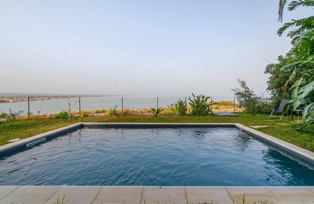 Ferienhaus 'Villa Eremo degli Oleandri' mit Meerblick, Gemeinschaftspool und WLAN