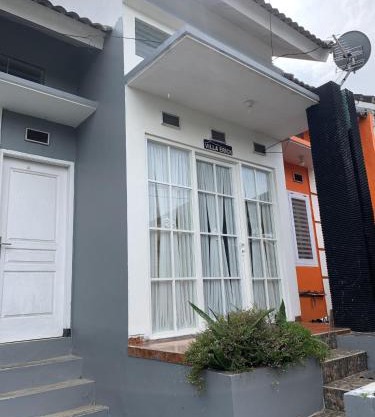 Villa ERICK Batu dekat Jatimpark 2