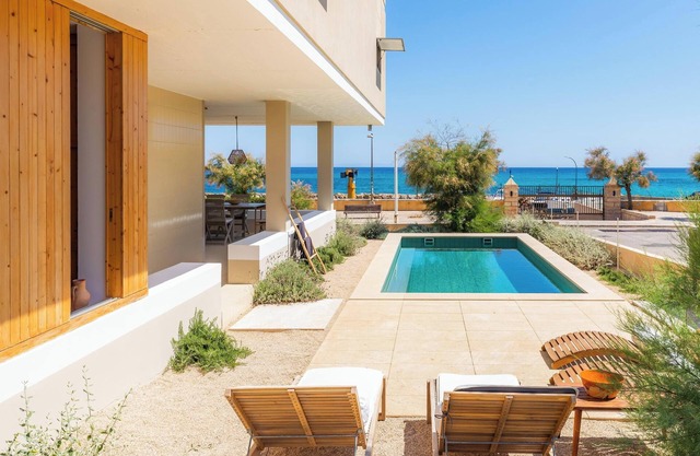 Ferienvilla Es Mollet mit Meerblick, Pool, WLAN, Garten und Terrasse
