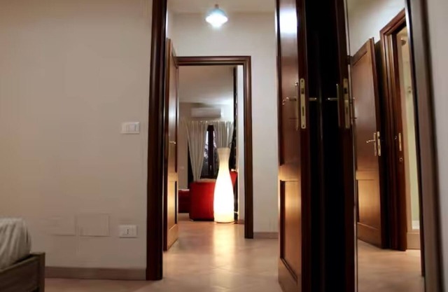 Villa facing Metro C, parking, Wi-Fi, A/C