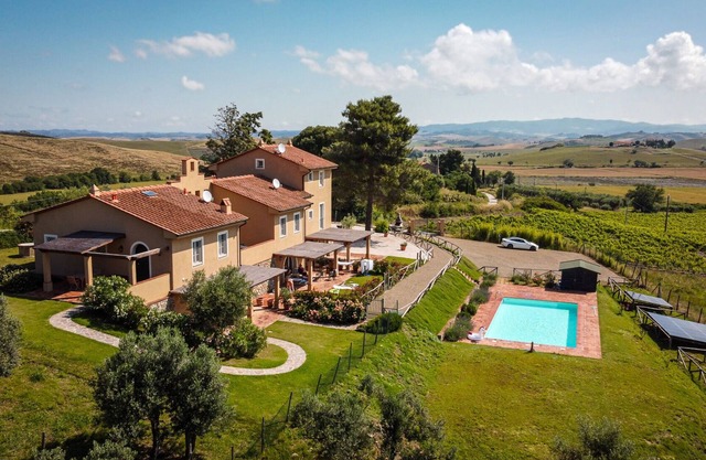 Villa Fecciano - Garden, Pool and Stunning Views