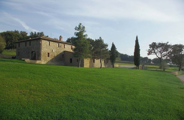 Villa Fontana promoted by WeekHomes.com