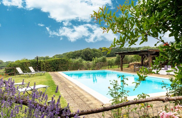 Villa Fonte Siena promoted by WeekHomes.com