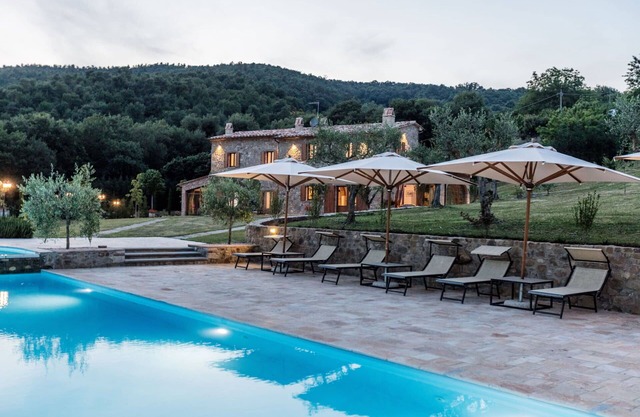 Villa für 16 Personen mit privatem Pool