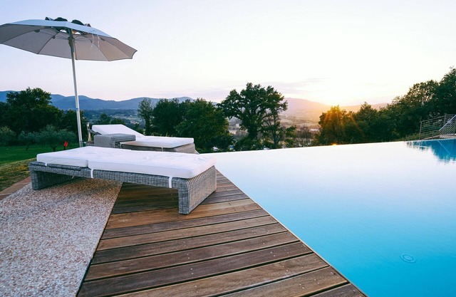 Villa für 18 Personen mit Pool in der Toskana