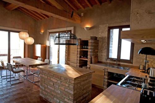 Ferienwohnung in Volterra mit Grill, gemeinschaftlichem Pool und Terrasse