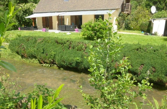 VILLA FOUILLEBROC with swimming pool