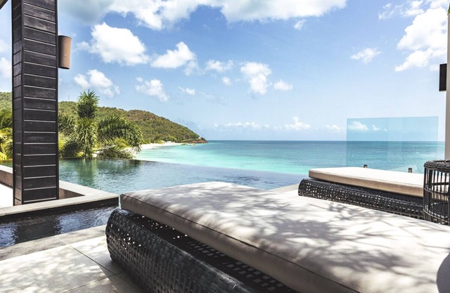 Villa Fushsia - Four Bedroom Resort, Sleeps 8