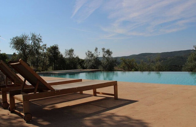 Villa Garden, 5 minutes drive from Panzano in Chianti, just renovated
