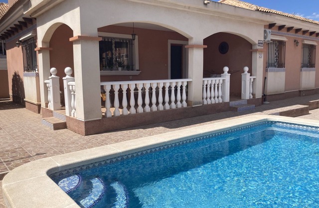 Villa Gemini - Freistehende Villa mit privatem Pool und WIFI