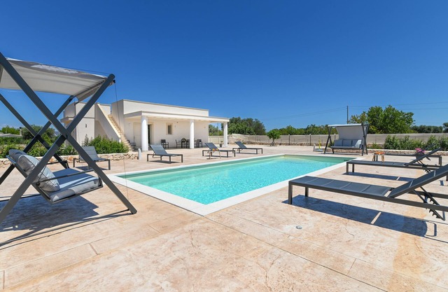 Villa Gioena. Privater Pool, 4 Schlafzimmer. Sandige Strände.