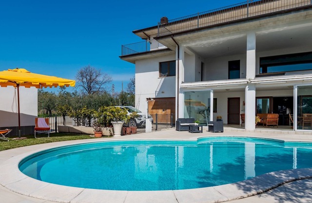 Villa Ginestra - Zwei Schlafzimmer Villa, Schläft 5
