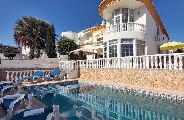 Villa Girassol | Privat Pool & Garage & Albufeira