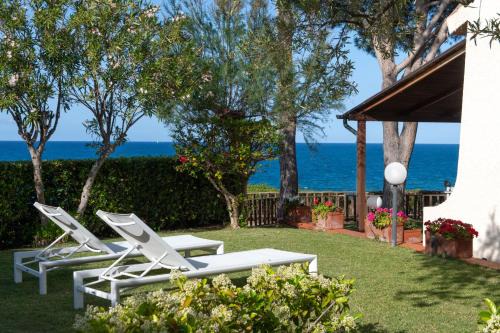 Villa Giulia fronte mare con spiaggia privata