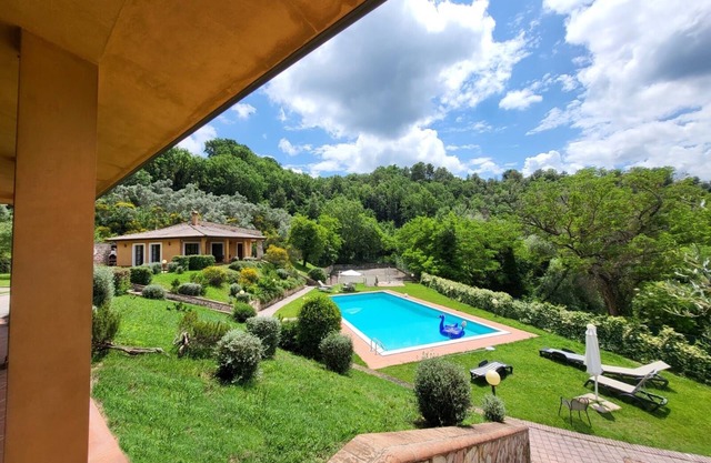 Villa Giulia in Bettona, Perugia, mit Schwimmbad und Tennisplatz