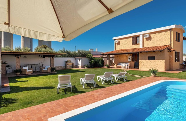 Villa "Gle Apt 1" mit Pool, WLAN, A/C, Terrasse & Garten