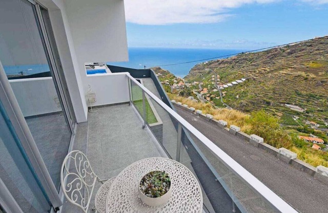 Villa Golden Charm