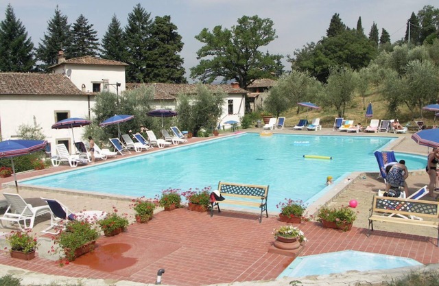 Villa Grassina Two-room apartment 3, WIFI, pool, nature