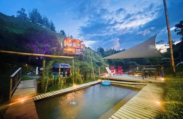 Villa Guatape #piscina Natural, Jacuzzy bbq #vista