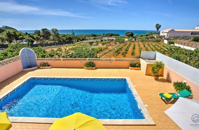 Villa Guita Family House