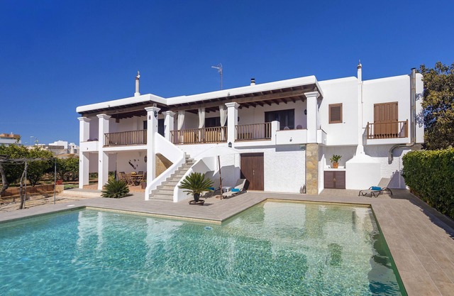 Villa Huerta in der Innenstadt von San Antonio Tennisplatz Privater Pool