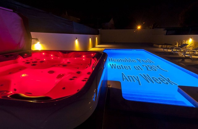Villa W / Pool - Jacuzzi - Sauna - Massage C. - Hammam Spa - Meerblick