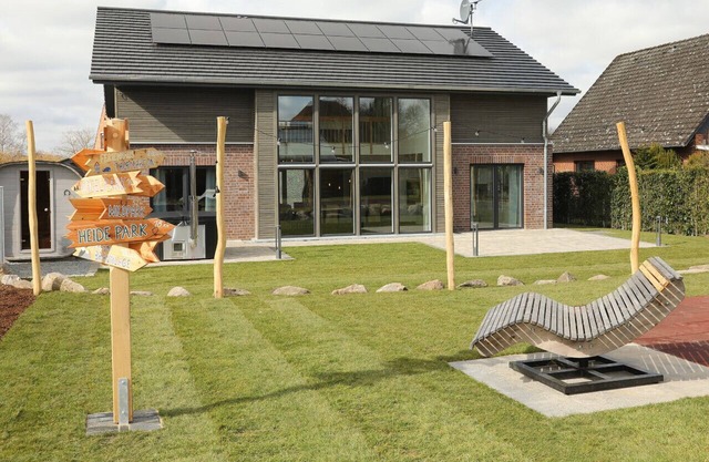 NEU! Villa Heidetraum, 20 Gäste, Sauna, Pool