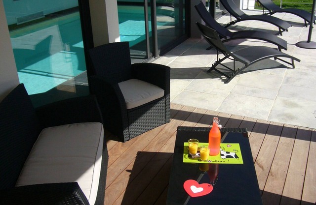 VILLA HELENA ***** INNEN-SWIMMINGPOOL 400 M VON SÜDLICHEN STRÄNDEN VON BRETAGNE