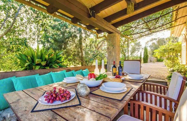 Villa 'Higo Chumbo - Era De Son Castanyer' with Private Pool, Private Terrace and Wi-Fi