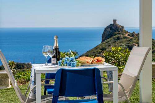 Villa Holidays in Torre Bennistra