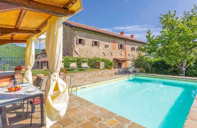 Villa Il Castello - Vier Schlafzimmer Villa, Schläft 8